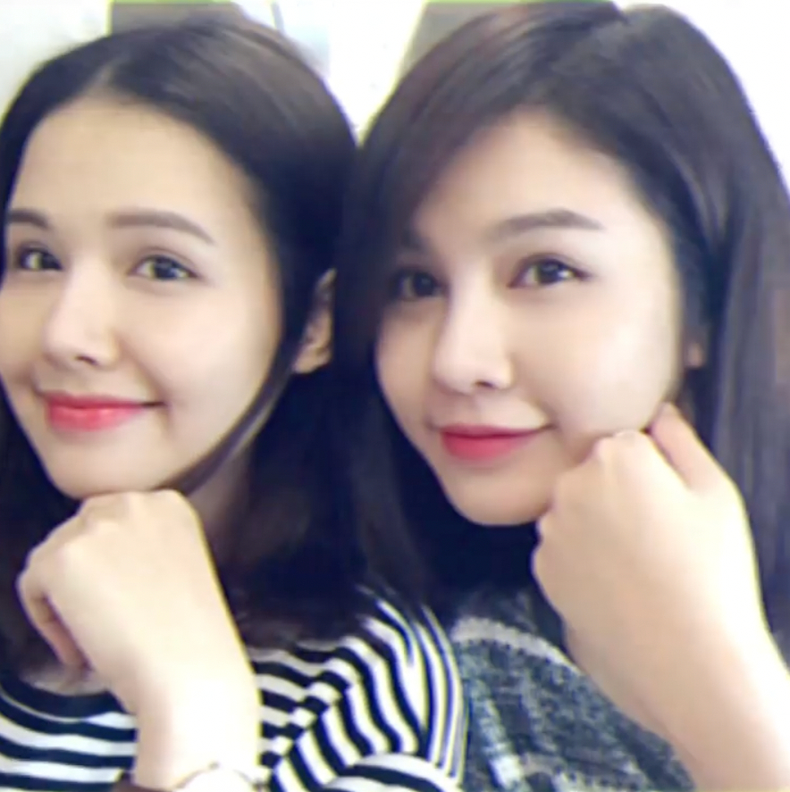 Cặp đ&ocirc;i &ldquo;qu&yacute; c&ocirc; độc th&acirc;n&rdquo; nổi tiếng đ&atilde; 11 năm: Nhan sắc hiện tại g&acirc;y bất ngờ lớn, cuộc sống ph&uacute; b&agrave; c&oacute; thiếu g&igrave; đ&acirc;u!- Ảnh 2.