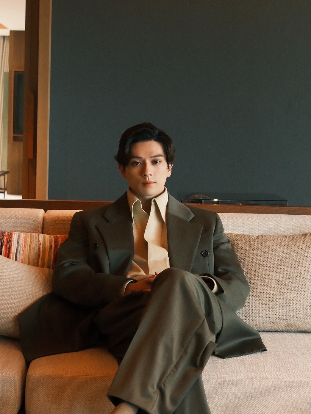 Mỹ nam xứ hoa anh đ&agrave;o l&agrave;m c&otilde;i mạng chao đảo: Visual "quốc bảo", body vạm vỡ ng&agrave;y t&aacute;i xuất khiến kh&aacute;n giả phấn kh&iacute;ch- Ảnh 12.