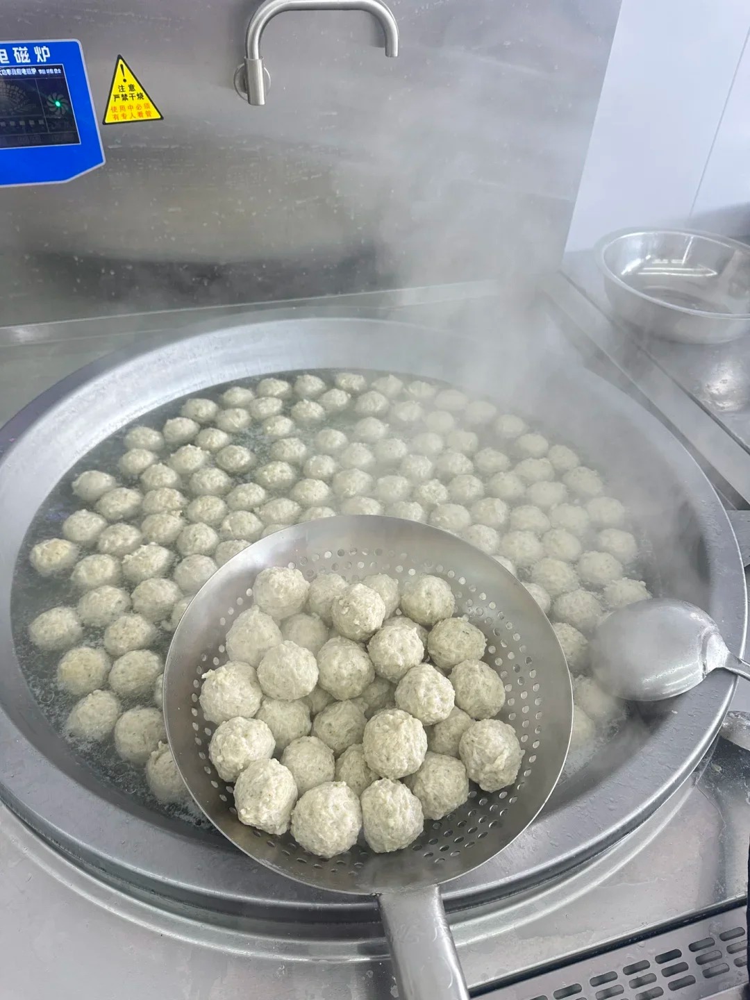 6 món đặc sản Hoài An ngon nức nở, nhìn thôi đã thấy cả một trời thương nhớ quê nhà, ngon chẳng kém gì mâm cơm mẹ nấu!- Ảnh 30. 6 món đặc sản Hoài An ngon nức nở, nhìn thôi đã thấy cả một trời thương nhớ quê nhà, ngon chẳng kém gì mâm cơm mẹ nấu!- Ảnh 30.