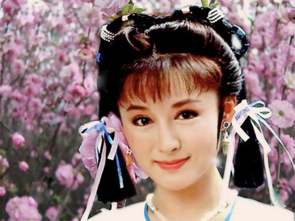 N&agrave;ng Tiểu Long Nữ độc th&acirc;n gần nửa thế kỷ, trẻ trung nhờ tập gym v&agrave;... chơi chứng kho&aacute;n- Ảnh 1.