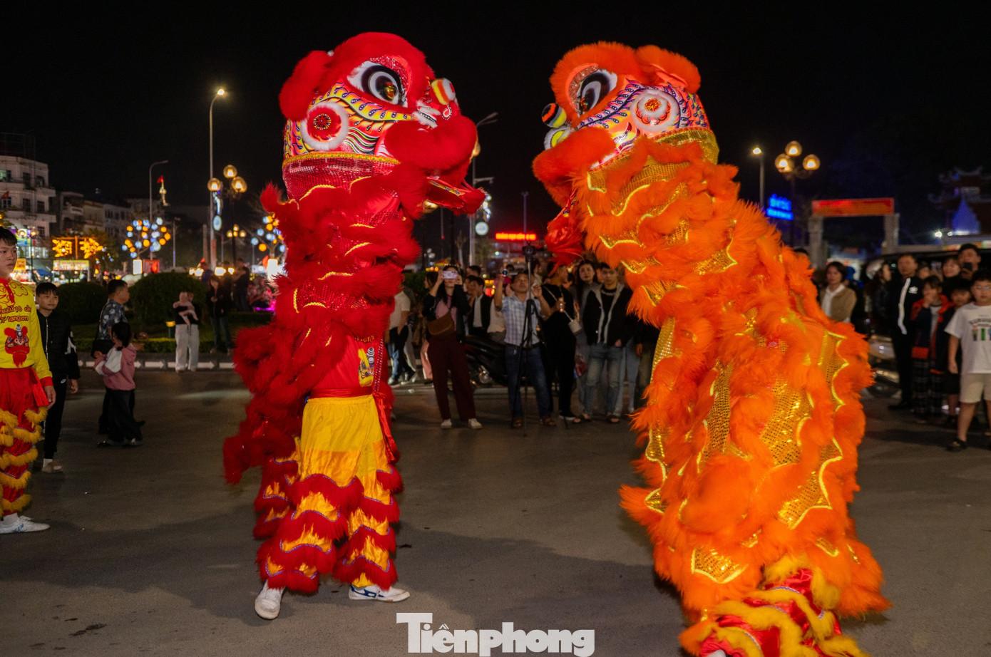 'Biển người' trẩy hội Lạng Sơn- Ảnh 11.