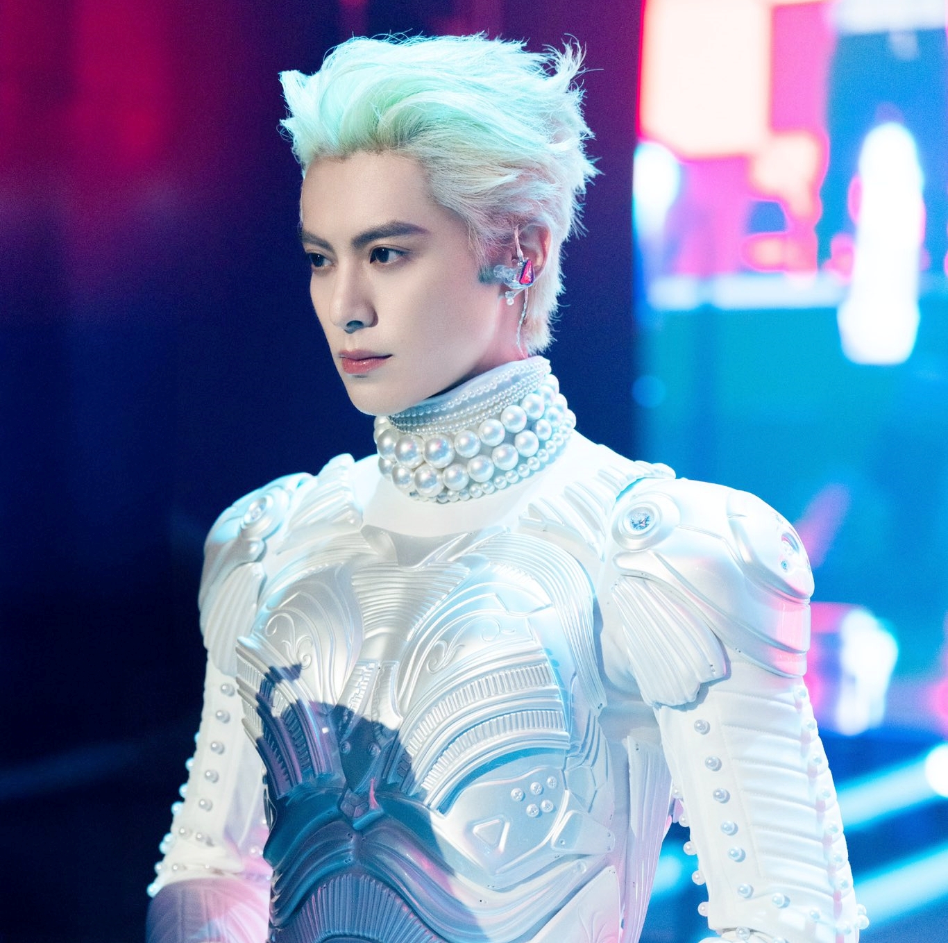 Kh&ocirc;ng m&ecirc; nổi mỹ nam ng&ocirc;ng cuồng nhất showbiz: Tự coi m&igrave;nh l&agrave; c&aacute;i rốn của vũ trụ, diễn dở chỉ giỏi hạ bệ đồng nghiệp- Ảnh 1.