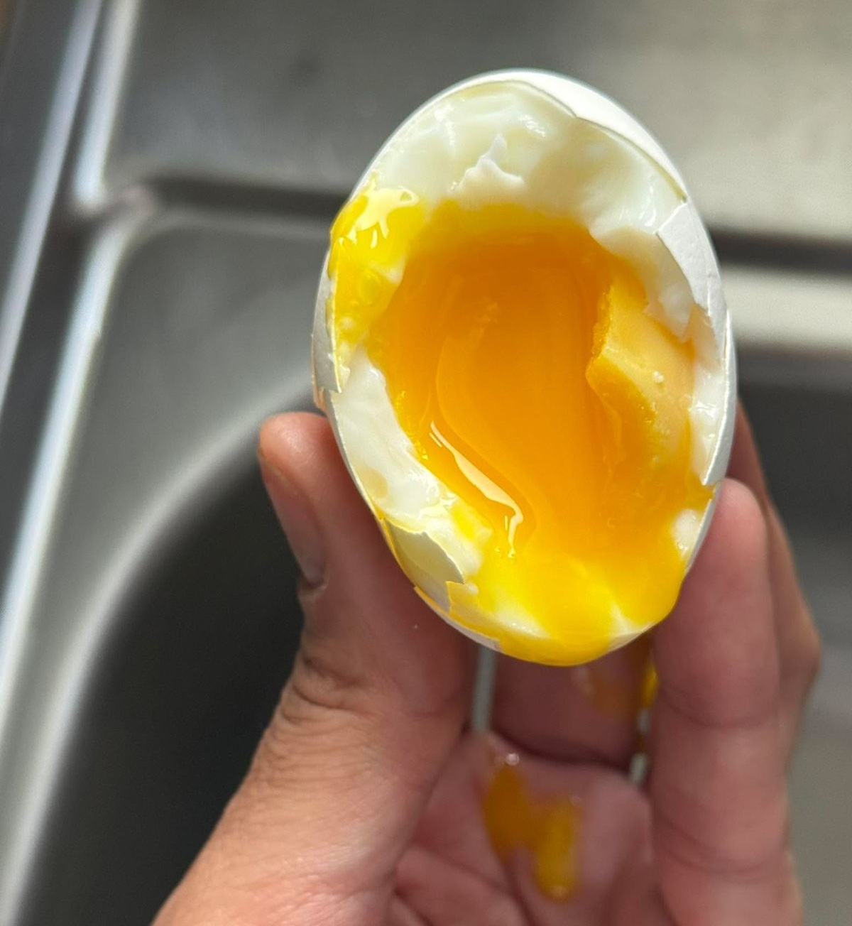 4 thực phẩm rất quen nhưng h&acirc;m n&oacute;ng nhiều lần biến th&agrave;nh m&oacute;n độc "ph&aacute; gan", hại thận, "gặm nhấm" dạ d&agrave;y- Ảnh 1.