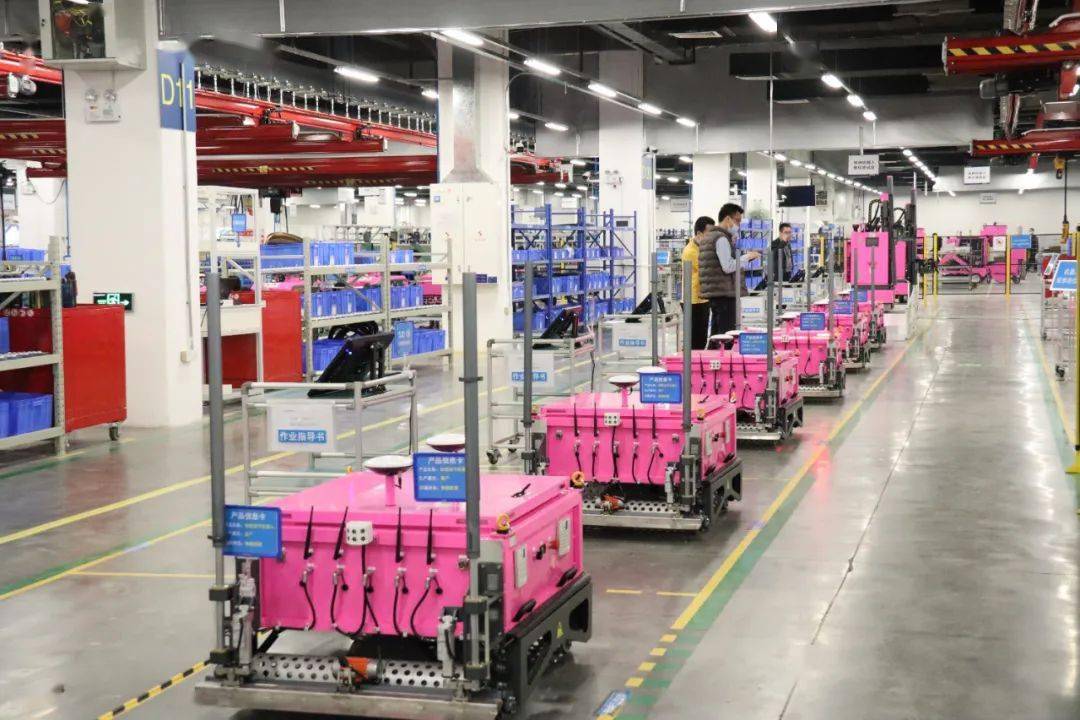 Ph&aacute;t hiện loạt robot Trung Quốc l&agrave;m việc suốt ng&agrave;y đ&ecirc;m tại c&aacute;c c&ocirc;ng trường x&acirc;y dựng, nhận nhiệm vụ quan trọng- Ảnh 5.