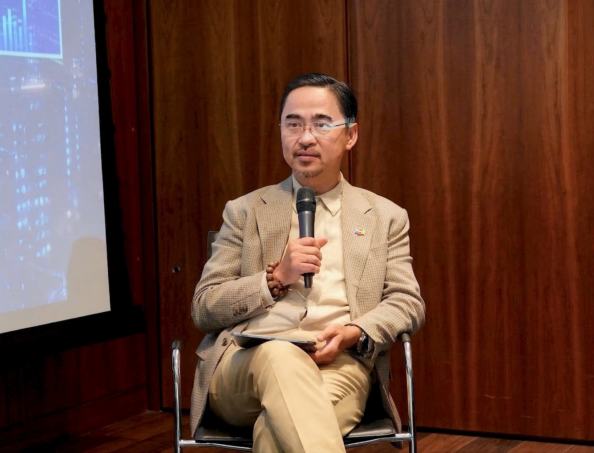 Si&ecirc;u dự &aacute;n Metro 150 tỷ USD: Việt Nam sẽ mua 'phần cứng' hay l&agrave;m chủ 'bộ n&atilde;o' AI?- Ảnh 2.