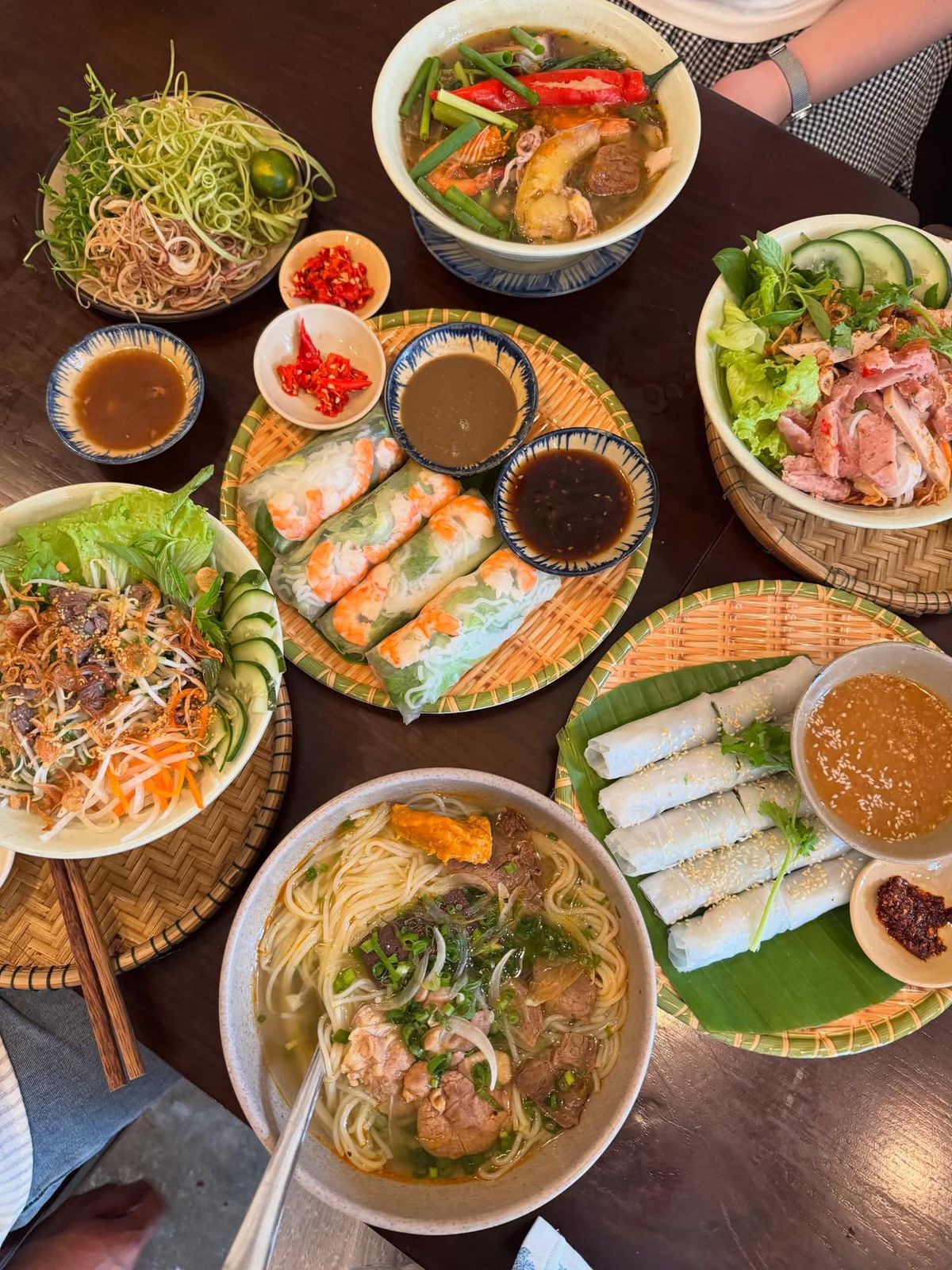 Người Việt thuộc nh&oacute;m gầy nhất ch&acirc;u &Aacute; nhờ 2 m&oacute;n ăn thường xuy&ecirc;n m&agrave; nhiều người kh&ocirc;ng để &yacute;- Ảnh 1.