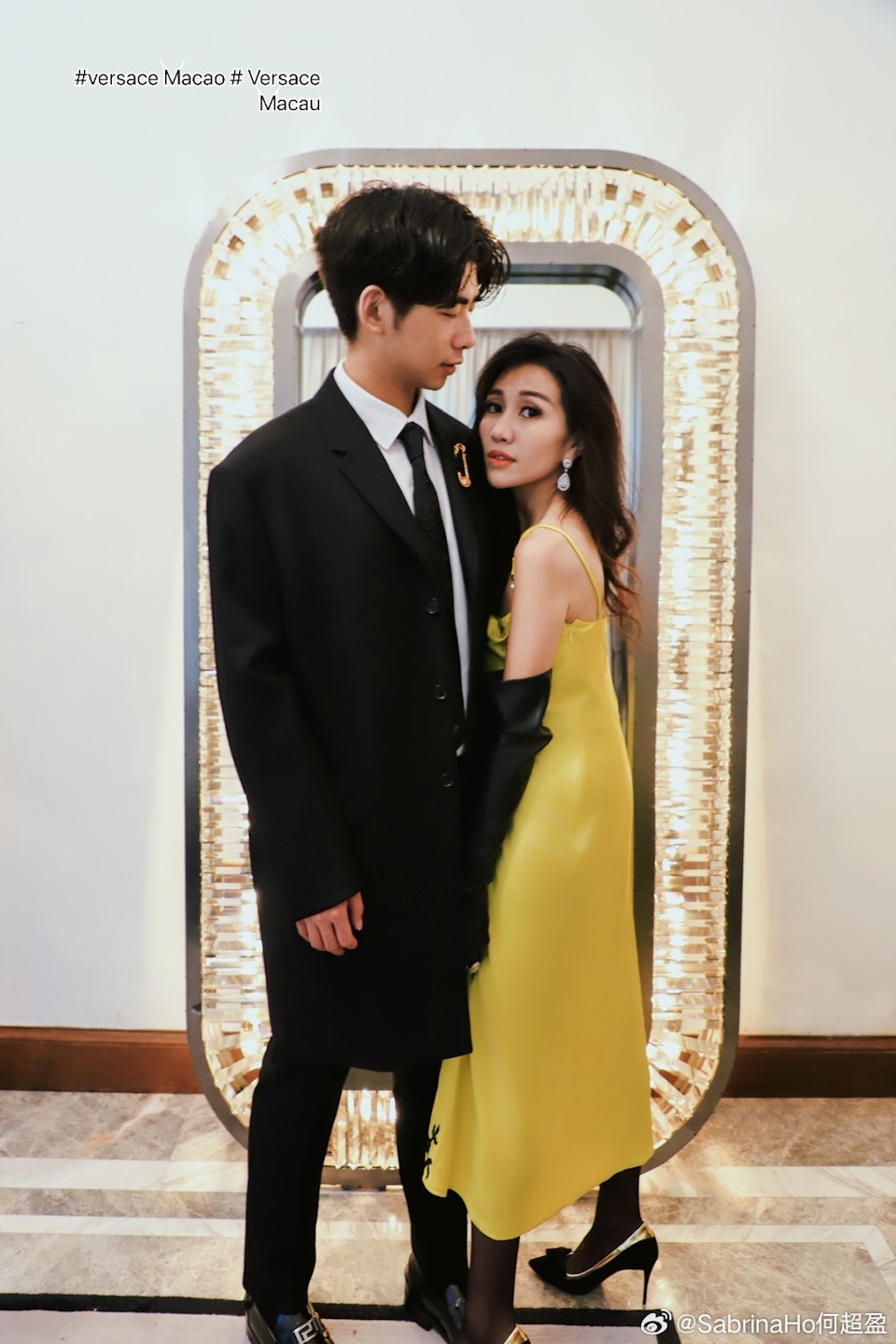 Con rể k&iacute;n tiếng nhất gia tộc "vua s&ograve;ng bạc Macau&rdquo;: Học b&aacute; Harvard, được nh&agrave; g&aacute;i tặng hồi m&ocirc;n 5.000 tỷ năm 2019- Ảnh 7.