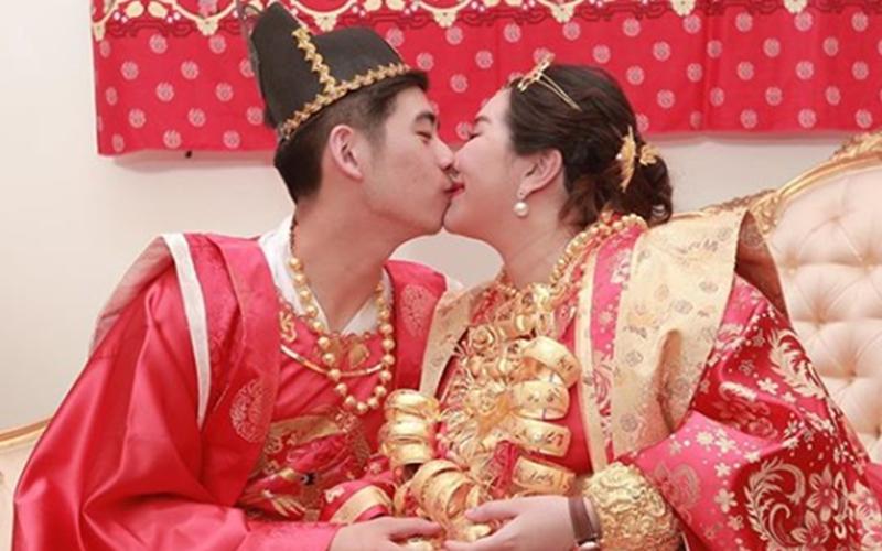 Con rể k&iacute;n tiếng nhất gia tộc "vua s&ograve;ng bạc Macau&rdquo;: Học b&aacute; Harvard, được nh&agrave; g&aacute;i tặng hồi m&ocirc;n 5.000 tỷ năm 2019- Ảnh 3.