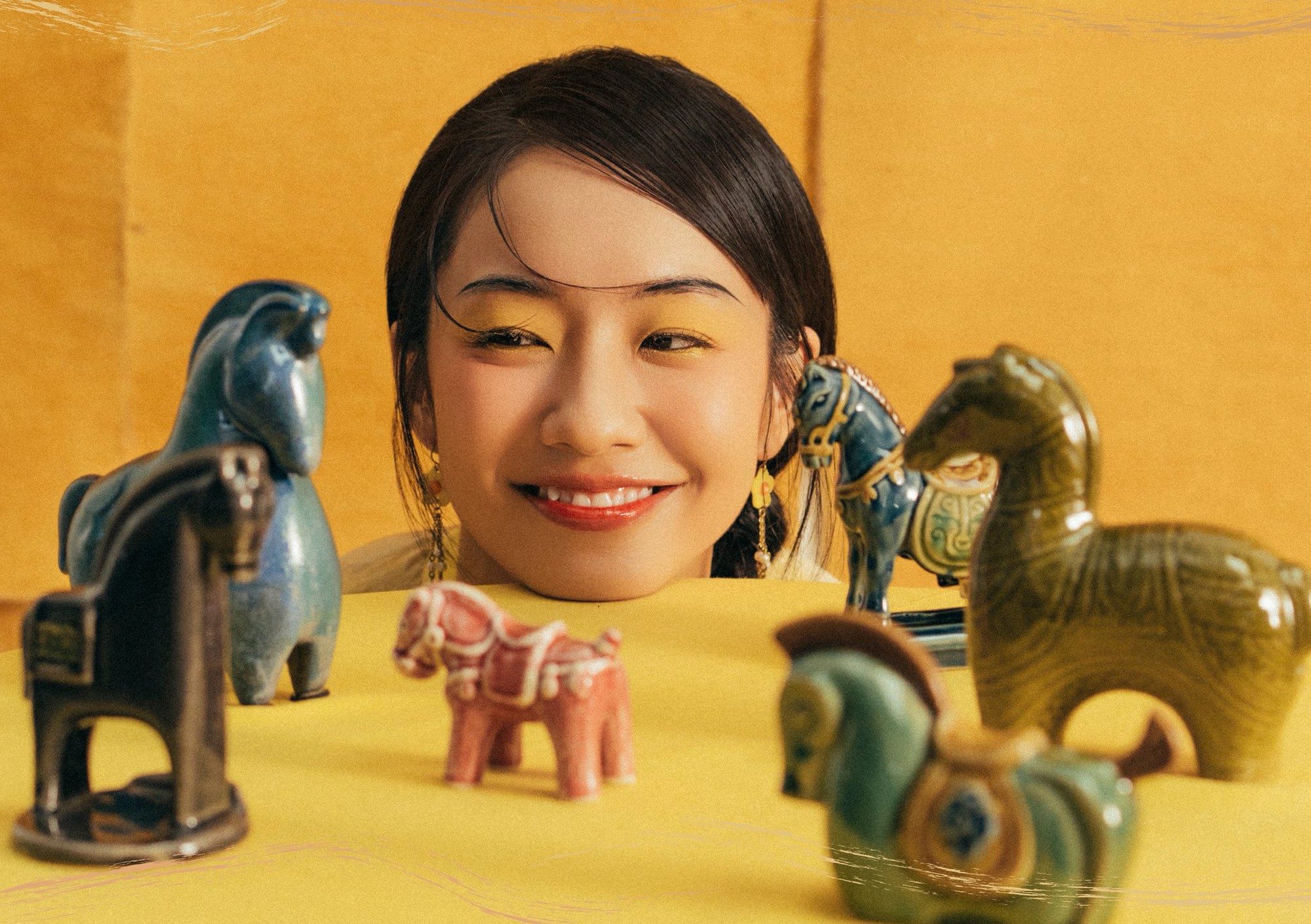 Nhan sắc khó tin của Đàm Tùng Vận Việt Nam: 30 tuổi mà như mới 15, chỉ cao 1m50 vẫn tuyệt đối điện ảnh- Ảnh 9. Nhan sắc khó tin của Đàm Tùng Vận Việt Nam: 30 tuổi mà như mới 15, chỉ cao 1m50 vẫn tuyệt đối điện ảnh- Ảnh 9.