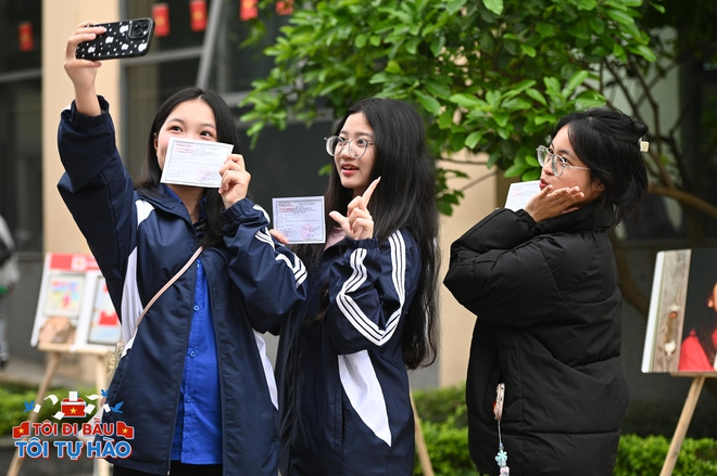 Điều cực kỳ quan trọng KH&Ocirc;NG được l&agrave;m khi đi bầu cử ng&agrave;y h&ocirc;m nay m&agrave; nhiều người trẻ ho&agrave;n to&agrave;n qu&ecirc;n mất- Ảnh 1.