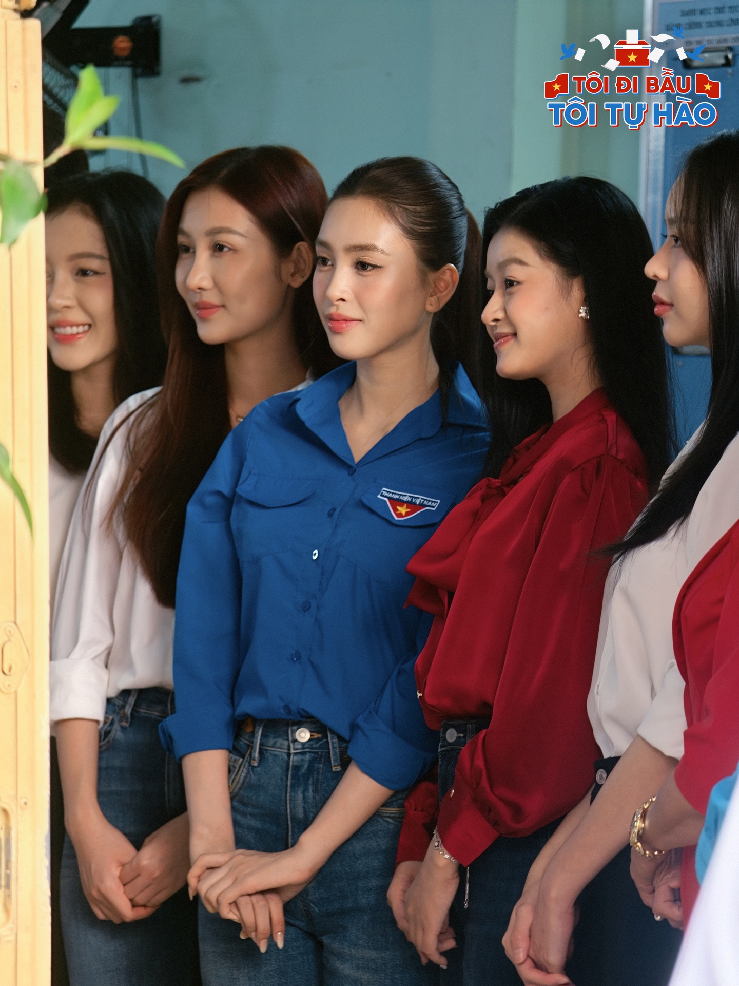 D&agrave;n nghệ sĩ Việt tự h&agrave;o, rạng rỡ đi bầu cử s&aacute;ng nay!- Ảnh 3.