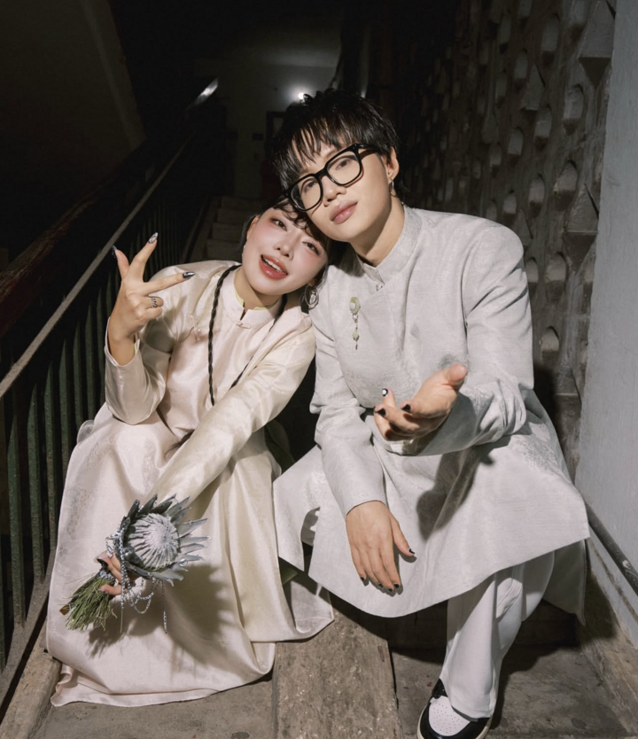 Hai chuyện t&igrave;nh nghệ sĩ cưới quản l&yacute; g&acirc;y x&ocirc;n xao showbiz Việt- Ảnh 3.