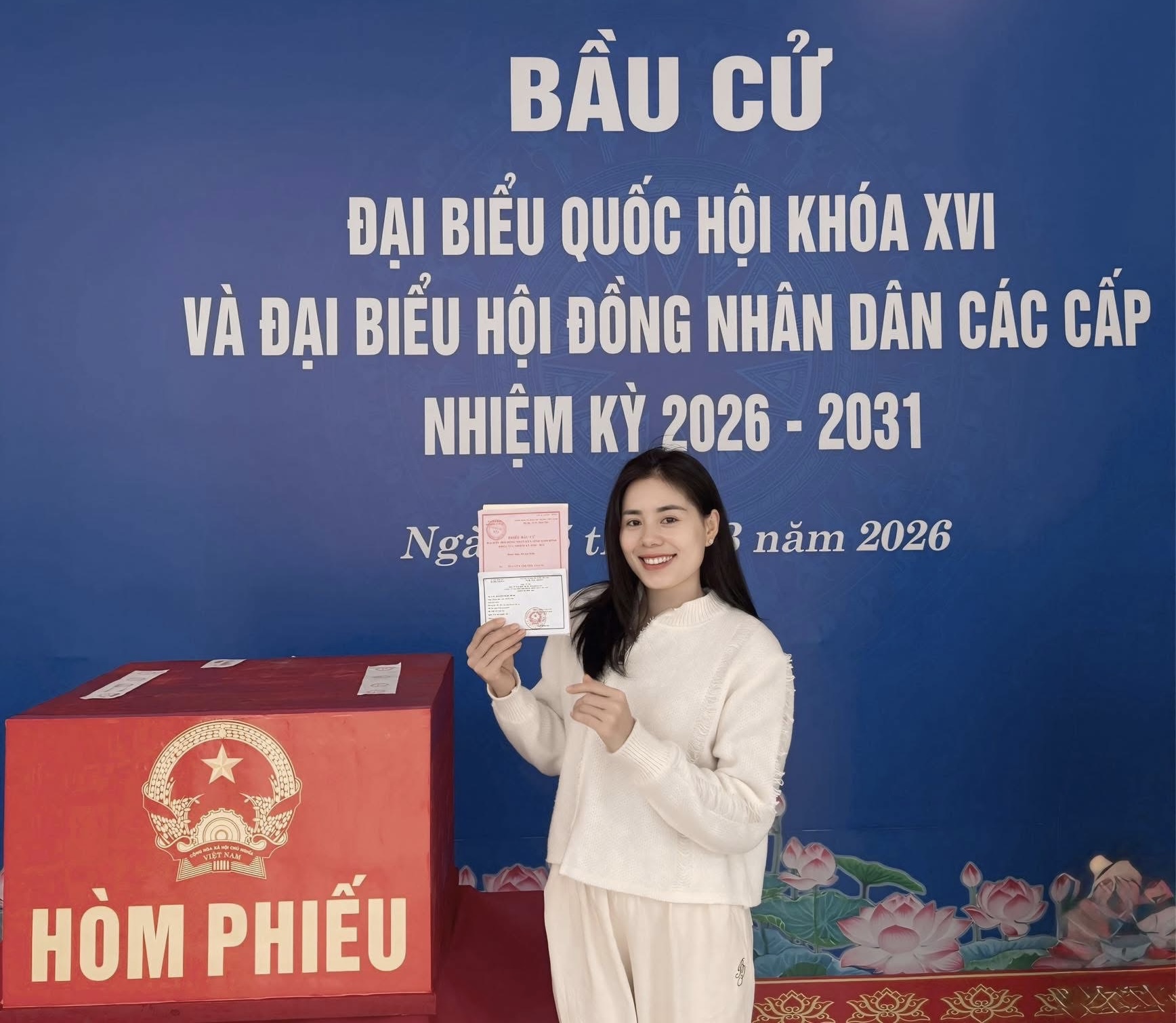 Huấn luyện viên, vận động viên Việt Nam hân hoan, tự hào đi bầu cử- Ảnh 4. Huấn luyện viên, vận động viên Việt Nam hân hoan, tự hào đi bầu cử- Ảnh 4.