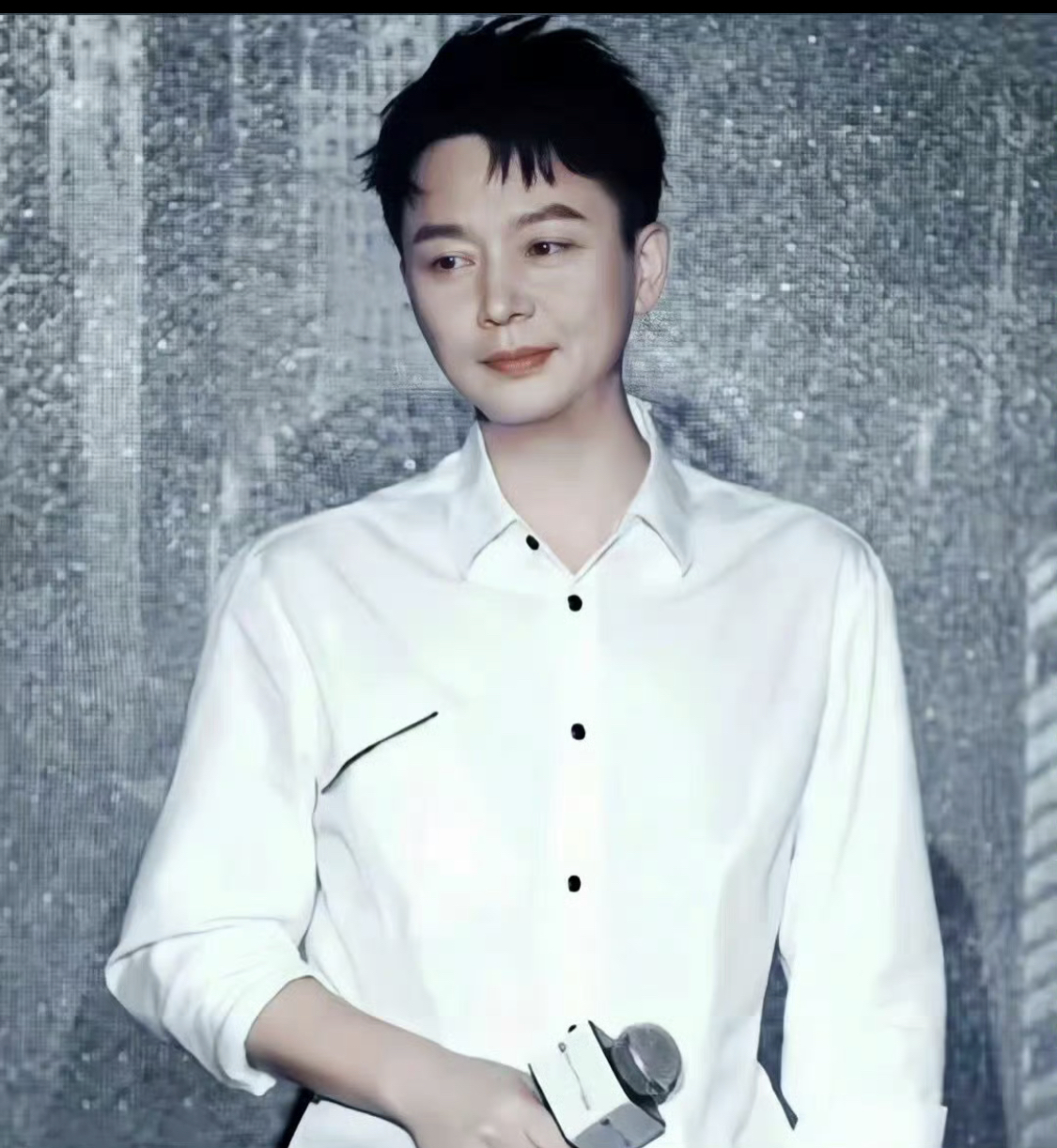 Nam diễn vi&ecirc;n 10 năm kh&ocirc;ng được đ&oacute;ng phim v&igrave; qu&aacute; đẹp, ngoại h&igrave;nh cực phẩm lại l&agrave; điểm yếu ch&iacute; mạng- Ảnh 1.