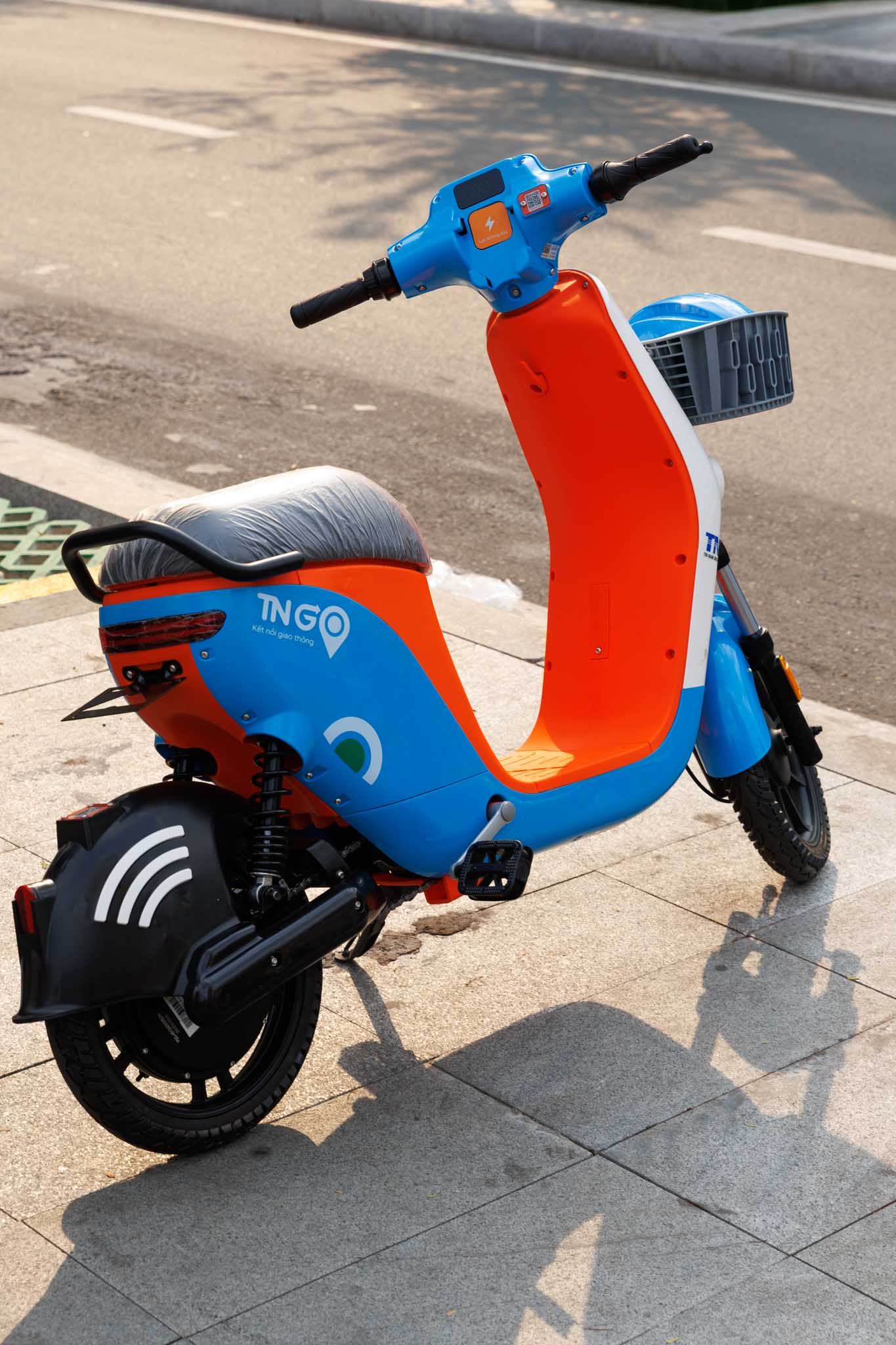 Một m&ocirc; h&igrave;nh giao th&ocirc;ng mới vừa xuất hiện ở TP.HCM, người d&acirc;n h&agrave;o hứng trải nghiệm trong ng&agrave;y đầu ra mắt- Ảnh 16.