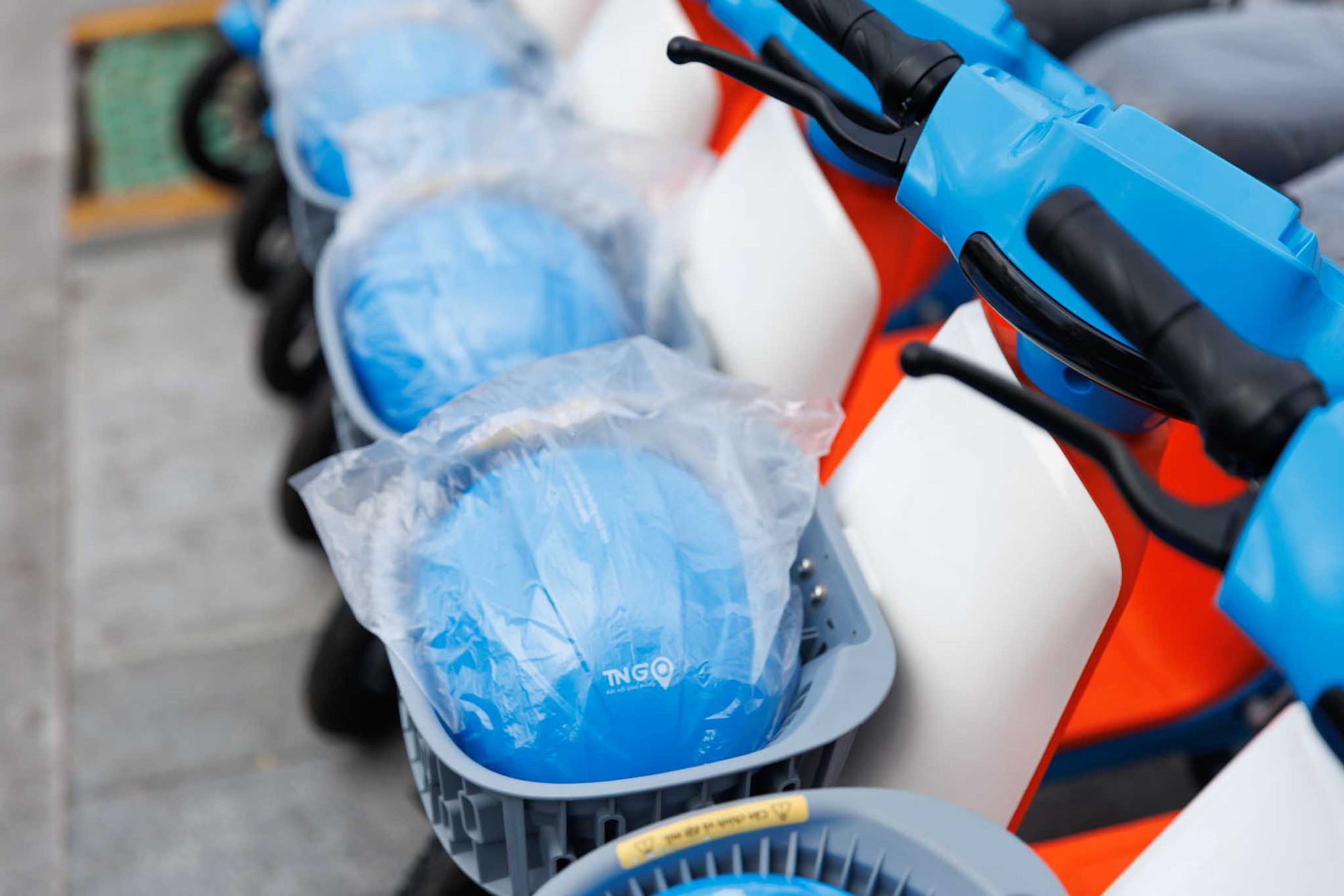 Một m&ocirc; h&igrave;nh giao th&ocirc;ng mới vừa xuất hiện ở TP.HCM, người d&acirc;n h&agrave;o hứng trải nghiệm trong ng&agrave;y đầu ra mắt- Ảnh 6.