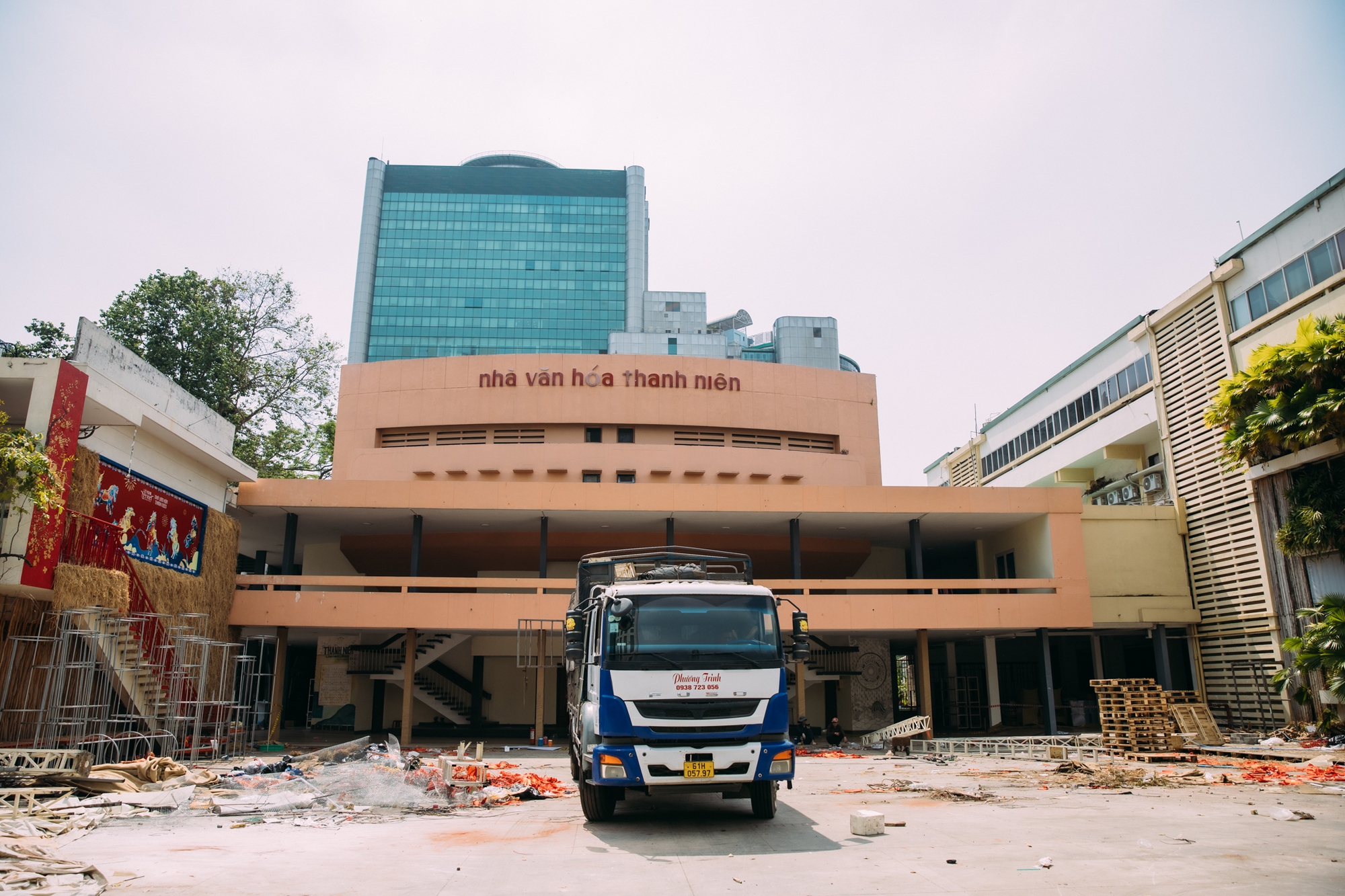 Nhìn lại Nhà Văn hóa Thanh niên lần cuối sau hành trình hơn nửa thế kỷ- Ảnh 3. Nhìn lại Nhà Văn hóa Thanh niên lần cuối sau hành trình hơn nửa thế kỷ- Ảnh 3.