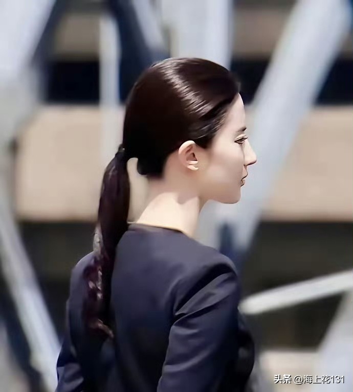 Bức ảnh vạch trần b&iacute; mật lớn nhất cuộc đời Lưu Diệc Phi: Chi 3,8 tỷ mỗi năm để che giấu- Ảnh 4.