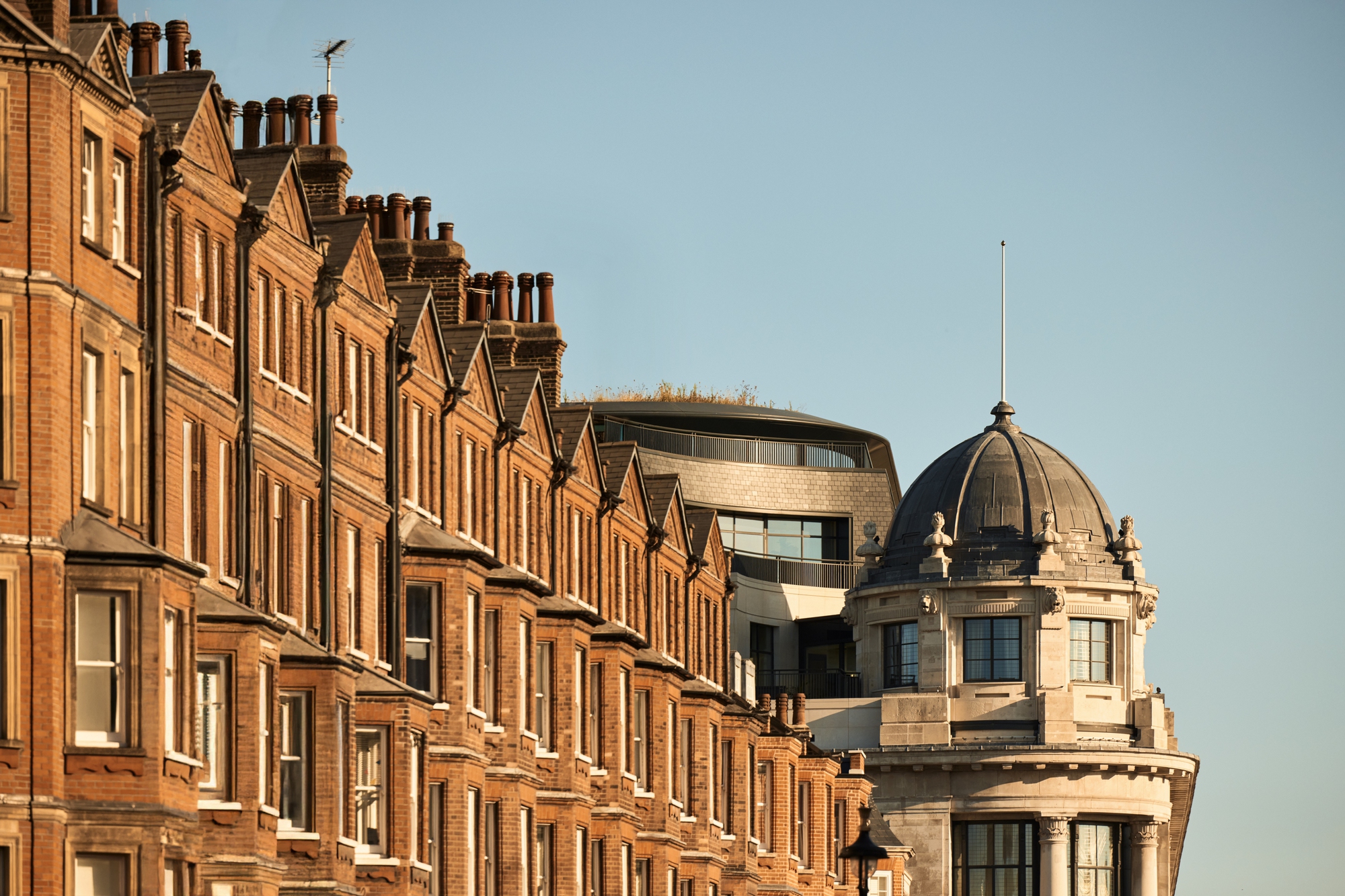 &Ocirc;ng chủ khu nghỉ dưỡng ở Ninh V&acirc;n Bay mở kh&aacute;ch sạn tại Anh, đầu tư ngh&igrave;n tỷ cho c&acirc;u lạc bộ thượng lưu đầu ti&ecirc;n tr&ecirc;n thế giới- Ảnh 5.