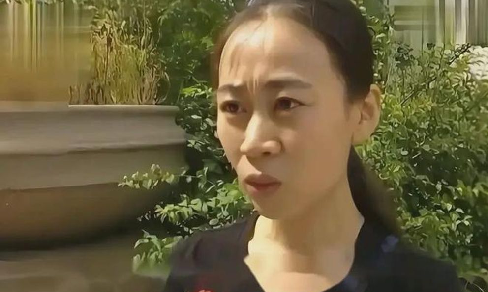 C&oacute; 32 tỷ đồng đền b&ugrave; đất, người phụ nữ mang hết đi mua bảo hiểm, 5 năm sau nhận th&ocirc;ng b&aacute;o: &ldquo;Chờ c&ocirc; 108 tuổi mới được r&uacute;t tiền&rdquo;- Ảnh 1.