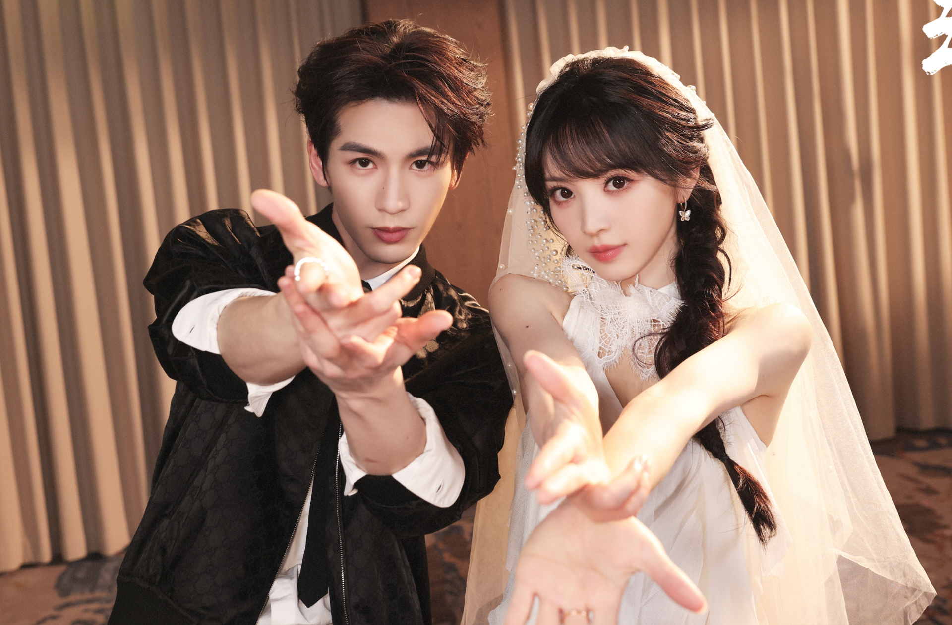 C&ocirc; d&acirc;u ch&uacute; rể đang g&acirc;y tranh c&atilde;i khắp MXH: Visual 10 điểm tuyệt đối nhưng thở th&ocirc;i cũng bị mắng 