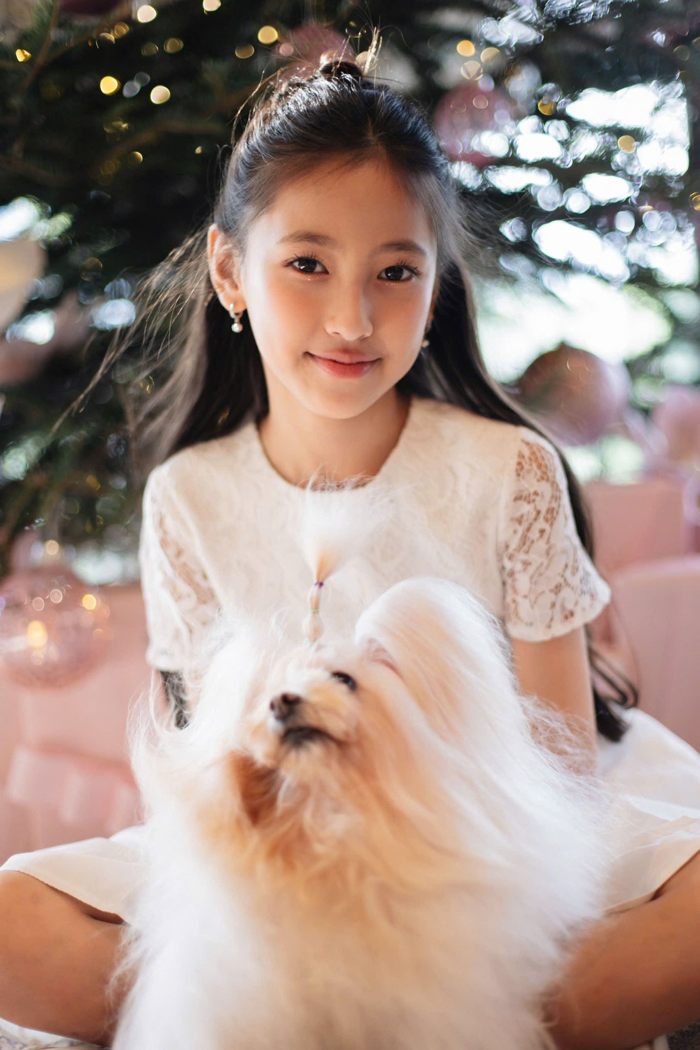 N&agrave;ng Hậu Việt 39 tuổi mang thai con g&aacute;i, từng gặp tai nạn hi hữu: Giờ b&eacute; g&aacute;i xinh như hoa, học trường qu&aacute; xịn s&ograve;- Ảnh 2.