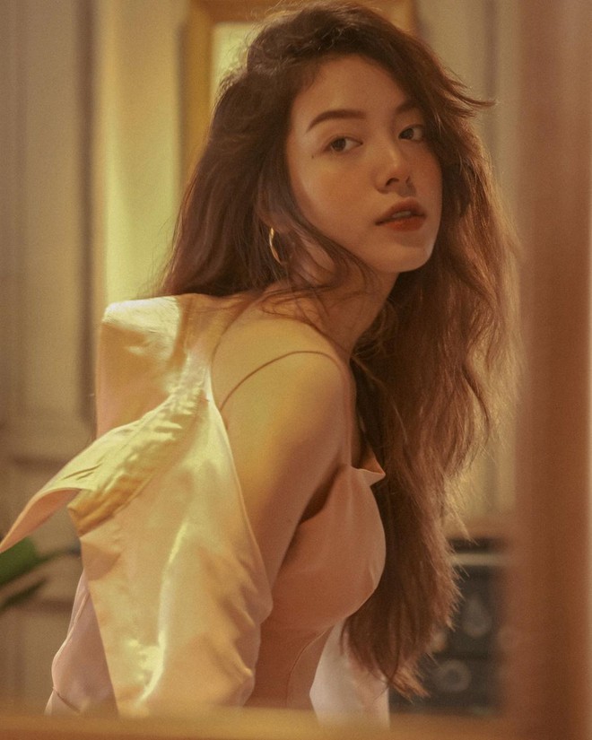 Bố mẹ đều l&agrave; người Việt Nam, đẻ con mắt s&acirc;u mũi cao như T&acirc;y: 3 c&ocirc; g&aacute;i c&oacute; cuộc sống tr&aacute;i ngược sau 10 năm- Ảnh 1.