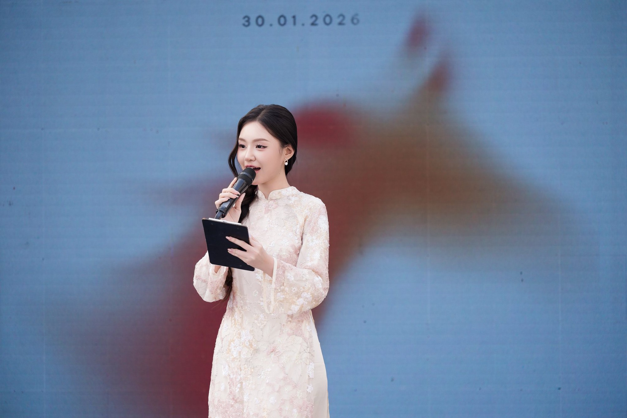 “Nếu cả đời không rực rỡ thì sao?”: Trọn vẹn phần hùng biện của mỹ nhân 2k4 đi thi Hoa hậu đang nổi nhất lúc này- Ảnh 2. “Nếu cả đời không rực rỡ thì sao?”: Trọn vẹn phần hùng biện của mỹ nhân 2k4 đi thi Hoa hậu đang nổi nhất lúc này- Ảnh 2.