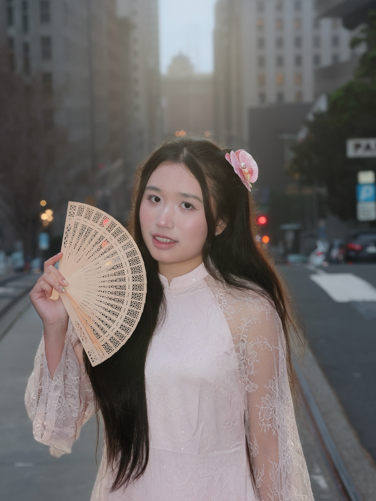 Khi Jenny Huỳnh cất tiếng hát, dân mạng nói vui "cuộc đời thật bất công"- Ảnh 1. Khi Jenny Huỳnh cất tiếng hát, dân mạng nói vui "cuộc đời thật bất công"- Ảnh 1.