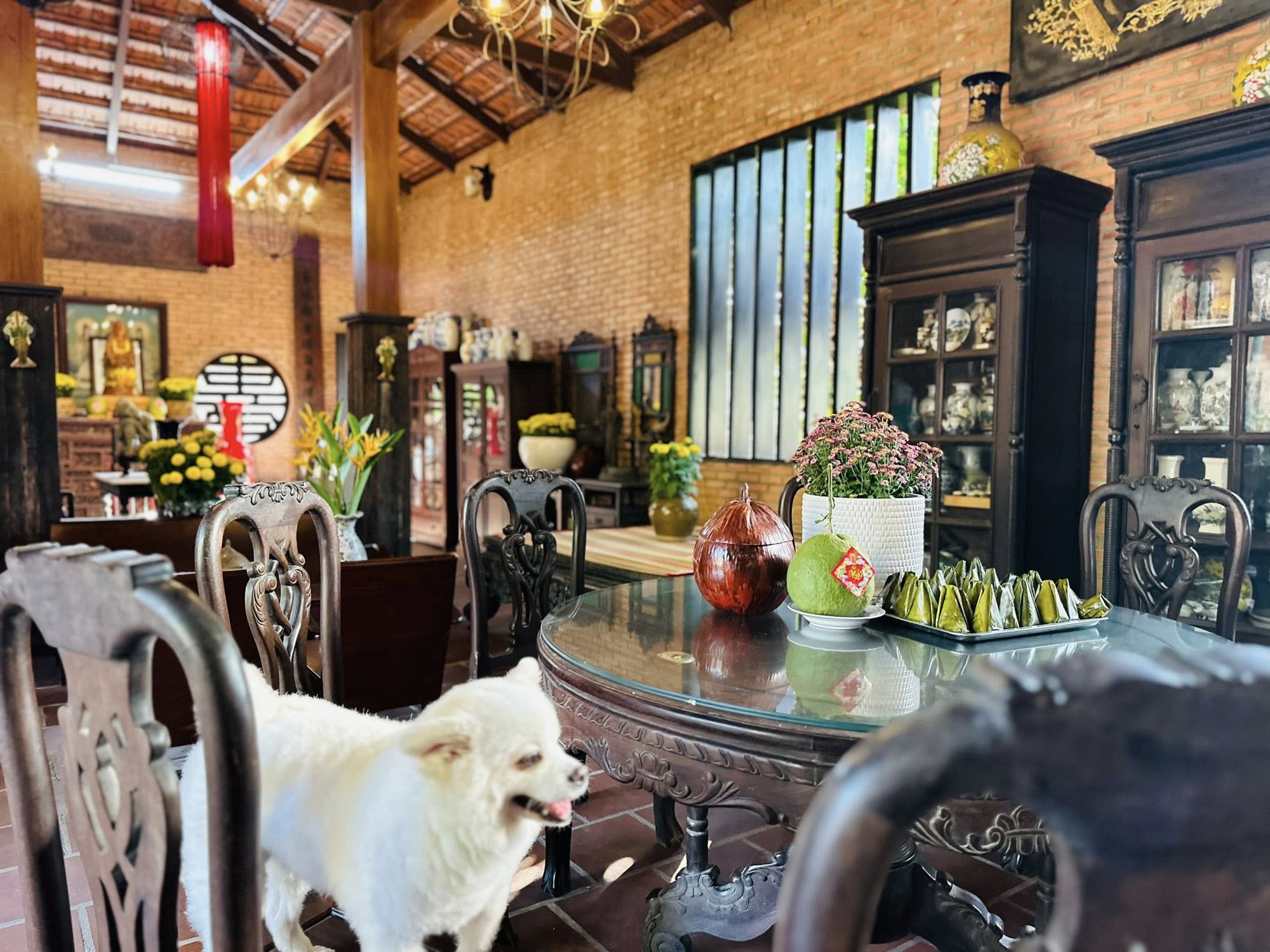 Nam nghệ sĩ nổi tiếng miền Nam rao nửa năm vẫn chưa b&aacute;n được biệt phủ nhiều gỗ qu&yacute; ở Đồng Nai- Ảnh 8.