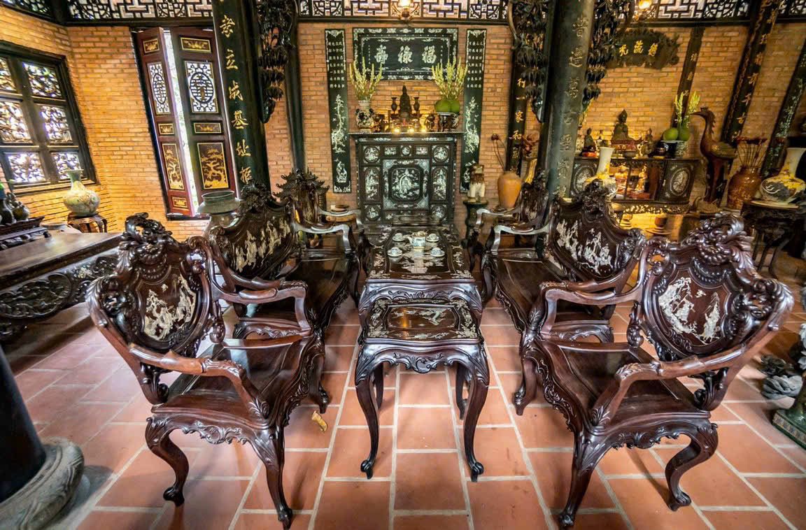 Nam nghệ sĩ nổi tiếng miền Nam rao nửa năm vẫn chưa b&aacute;n được biệt phủ nhiều gỗ qu&yacute; ở Đồng Nai- Ảnh 5.