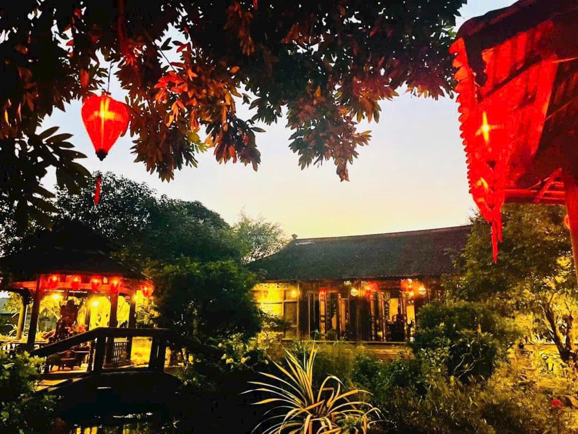 Nam nghệ sĩ nổi tiếng miền Nam rao nửa năm vẫn chưa b&aacute;n được biệt phủ nhiều gỗ qu&yacute; ở Đồng Nai- Ảnh 4.