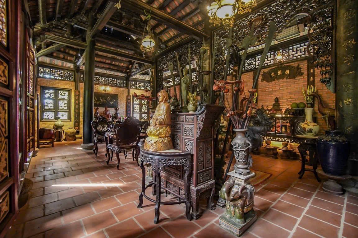 Nam nghệ sĩ nổi tiếng miền Nam rao nửa năm vẫn chưa b&aacute;n được biệt phủ nhiều gỗ qu&yacute; ở Đồng Nai- Ảnh 6.