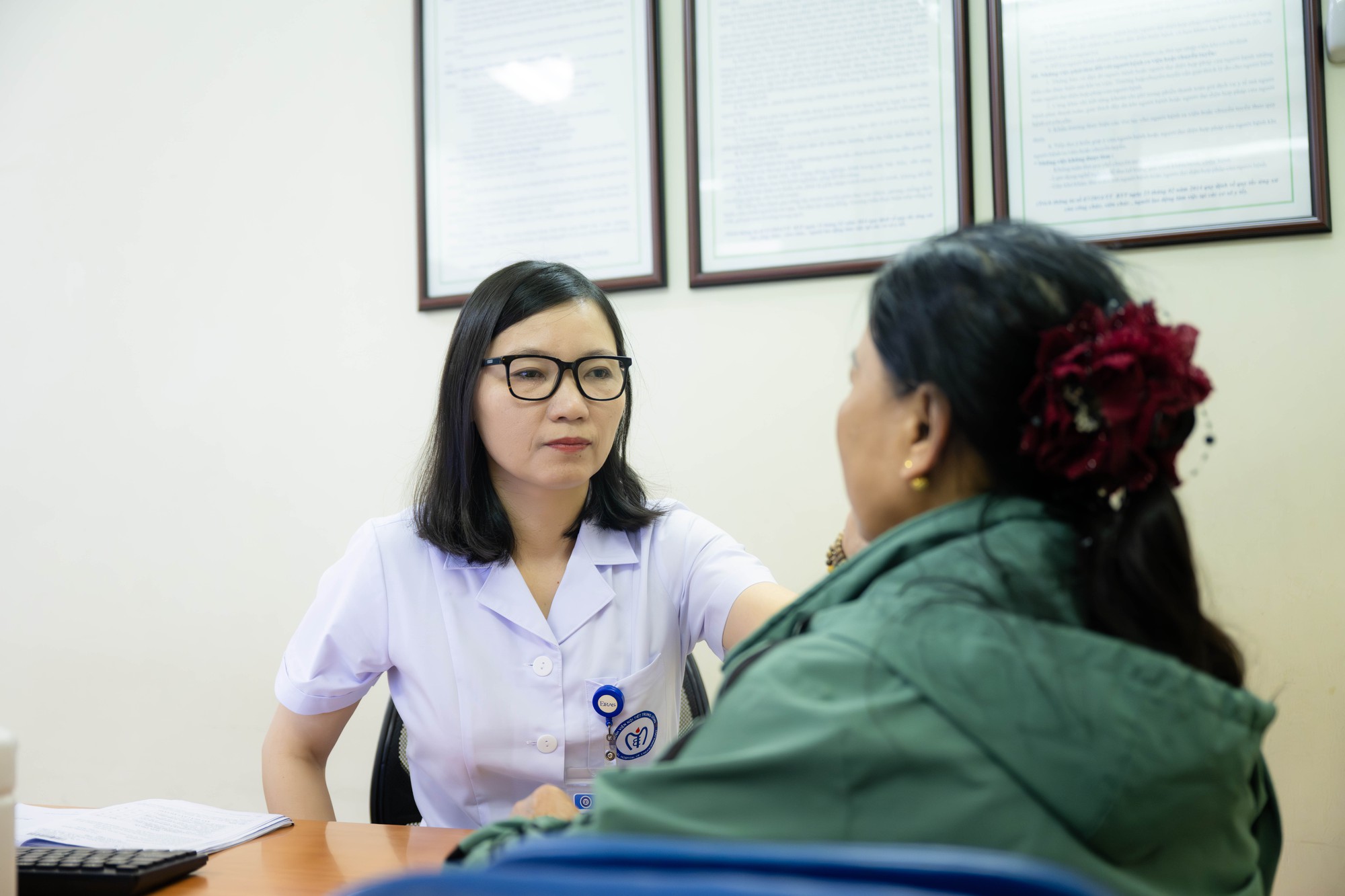 Thực tế một lượt khám bảo hiểm y tế tại bệnh viện công ở Hà Nội: Một trải nghiệm khá bất ngờ- Ảnh 9. Thực tế một lượt khám bảo hiểm y tế tại bệnh viện công ở Hà Nội: Một trải nghiệm khá bất ngờ- Ảnh 9.