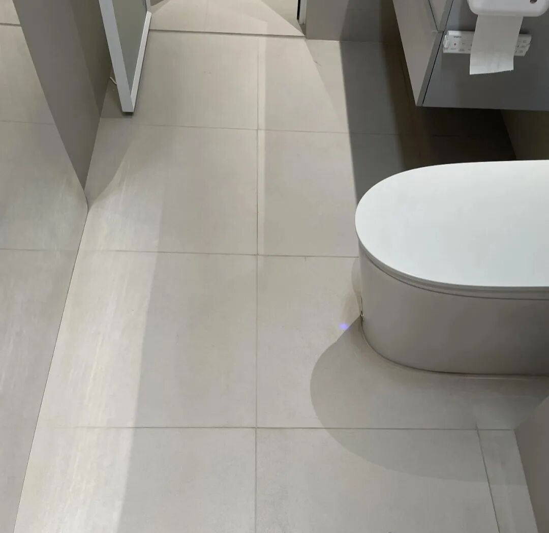 Ph&ograve;ng tắm bẩn mấy cũng sạch: 9 mẹo dọn dẹp "kh&ocirc;ng tốn 1 đồng" của người gi&uacute;p việc kỳ cựu- Ảnh 1.