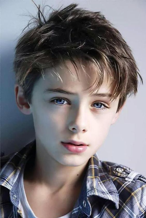 "Cậu b&eacute; đẹp trai nhất thế giới" sau 10 năm: Hiện tại cao 1m90, visual c&oacute; c&ograve;n sức h&uacute;t?- Ảnh 1.