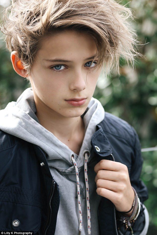 "Cậu b&eacute; đẹp trai nhất thế giới" sau 10 năm: Hiện tại cao 1m90, visual c&oacute; c&ograve;n sức h&uacute;t?- Ảnh 3.