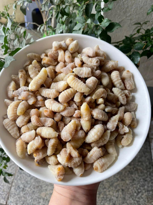 Con đặc sản &ldquo;nh&igrave;n đ&atilde; thấy sợ&rdquo; ở T&acirc;y Bắc xưa kh&ocirc;ng ai ng&oacute;, nay th&agrave;nh m&oacute;n ăn được d&acirc;n nhậu m&ecirc; t&iacute;t săn l&ugrave;ng- Ảnh 2.