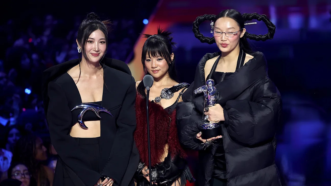 B&agrave;i h&aacute;t bị cả ch&acirc;u &Aacute; "underrated" l&agrave;m n&ecirc;n lịch sử Oscar, BLACKPINK - BTS cũng phải xếp sau- Ảnh 4.
