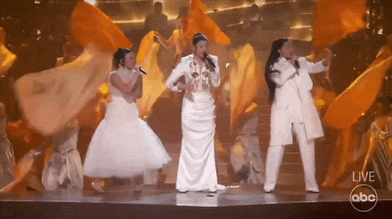 Lần đầu ti&ecirc;n trong lịch sử 1 ca kh&uacute;c Kpop gi&agrave;nh Oscar cho B&agrave;i h&aacute;t phim hay nhất!- Ảnh 2.