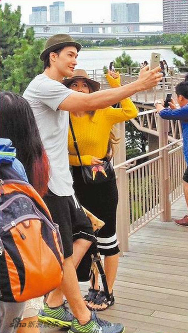 &ldquo;Hồng h&agrave;i nhi&rdquo; ra y&ecirc;u s&aacute;ch với nữ ca sĩ gi&agrave;u nhất showbiz để kết h&ocirc;n, netizen nghe m&agrave; mắc cỡ gi&ugrave;m- Ảnh 3.