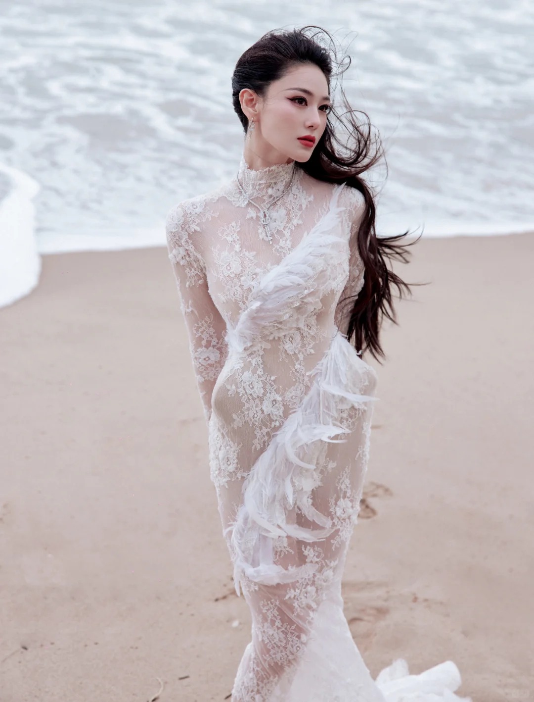 Sao nữ cưới sĩ quan đặc c&ocirc;ng 