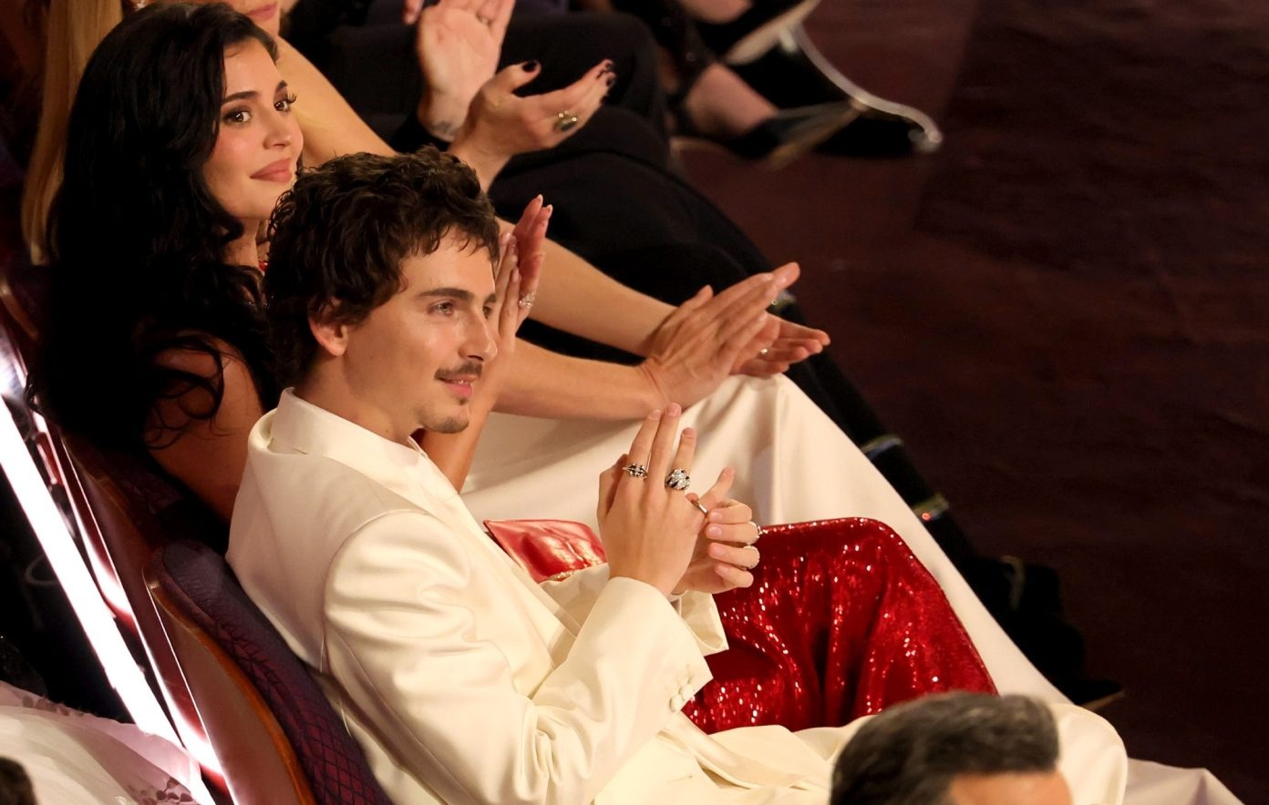 Xấu hổ cho Timoth&eacute;e Chalamet tại Oscar năm nay!- Ảnh 2.