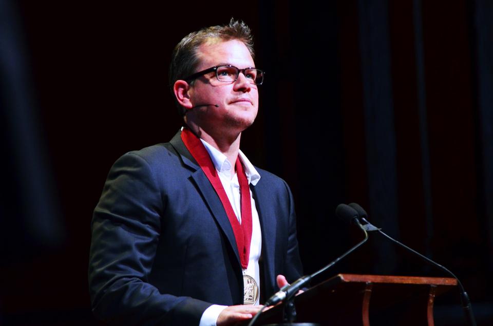 Đ&acirc;y l&agrave; sinh vi&ecirc;n Havard nổi tiếng nhất từng gi&agrave;nh Oscar khi mới 27 tuổi, được mệnh danh l&agrave; "ch&agrave;ng trai tỷ đ&ocirc;" của Hollywood- Ảnh 6.