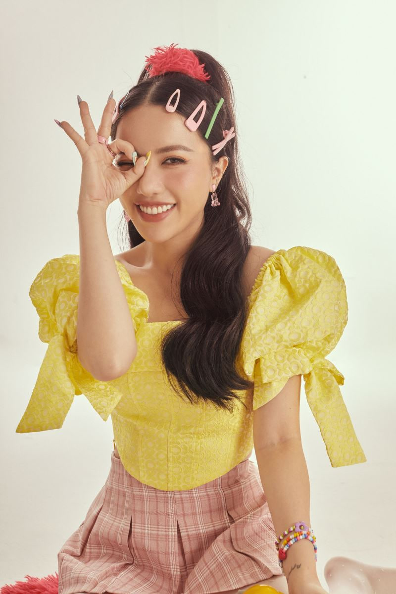 Mỹ nh&acirc;n Việt chật vật, phải b&aacute;n h&agrave;ng online l&agrave;m nhạc đ&atilde; đổi đời: Concert ch&aacute;y v&eacute;, fan tranh từng suất tham dự- Ảnh 4.