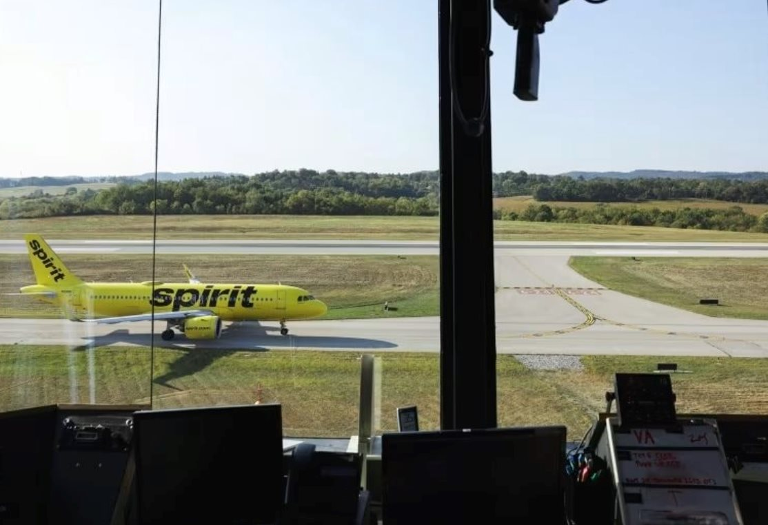 Một h&atilde;ng h&agrave;ng kh&ocirc;ng gi&aacute; rẻ nộp đơn ph&aacute; sản 2 lần trong năm, sắp cắt giảm tới 2/3 đội bay- Ảnh 1.