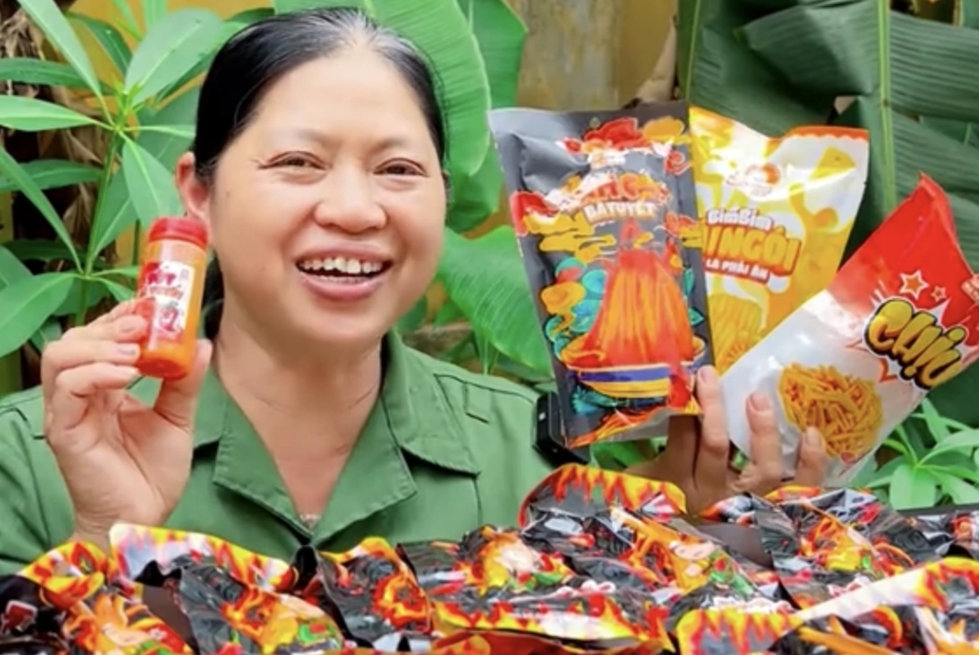 Người phụ nữ bán đồ ăn vặt thu gần 260 tỷ đồng trong 1 năm, tăng 300% so với năm ngoái- Ảnh 2. Người phụ nữ bán đồ ăn vặt thu gần 260 tỷ đồng trong 1 năm, tăng 300% so với năm ngoái- Ảnh 2.