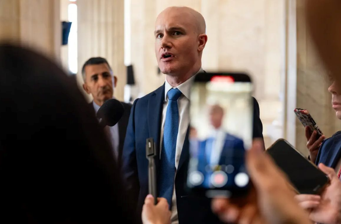 Bill Gates bị loạt tỷ ph&uacute; quay lưng- Ảnh 3.