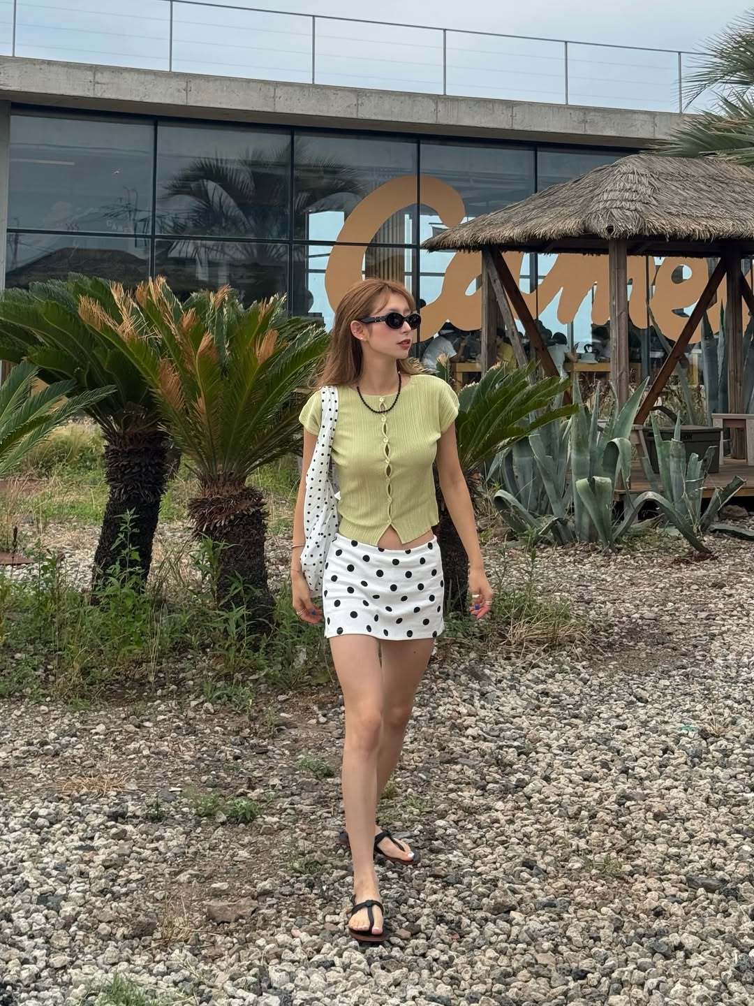 Mỹ nữ cao đ&uacute;ng 1 m&eacute;t rưỡi mặc đẹp qu&ecirc;n sầu: Ch&acirc;n kh&ocirc;ng d&agrave;i nhưng hack d&aacute;ng si&ecirc;u, ai cũng tưởng 1m65 l&agrave; &iacute;t- Ảnh 9.