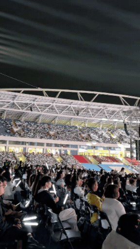 Trấn Thành không có mặt tại concert Mỹ Đình, Anh Trai Say Hi mùa 2 khó lòng có D-3- Ảnh 1. Trấn Thành không có mặt tại concert Mỹ Đình, Anh Trai Say Hi mùa 2 khó lòng có D-3- Ảnh 1.